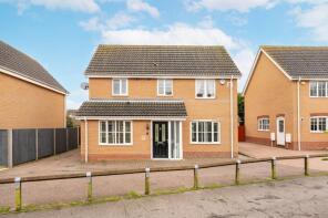 15, Jenkins Green, Lowestoft NR32 4WX
