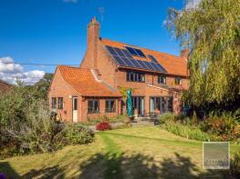 7, Sewell Cottages, Red House School, Buxton, Brampton NR10 5PF