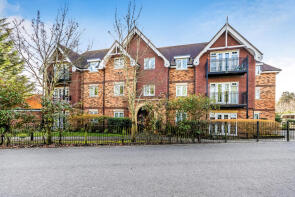 7, 2 Wyckham House, Station Approach, Oxted RH8 9EW