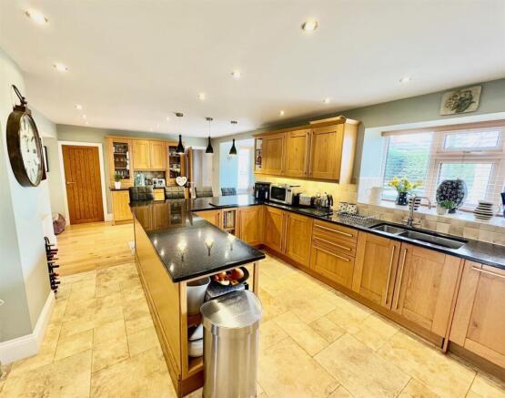 Kitchen.jpg