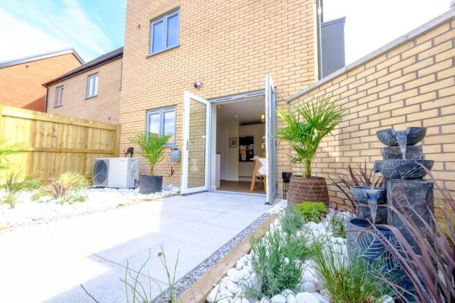 Show Home Image