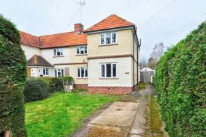 Wayside, Schoolfields, Shiplake Cross, Henley-on-thames RG9 4DH