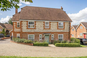 24, Shirnall Meadow, Lower Farringdon, Alton GU34 3DY