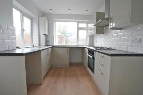 28, Tyersal Close, Tyersal, Bradford BD4 8HE