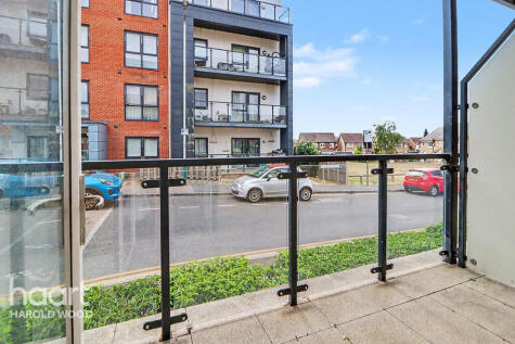 Violet Court, Larch Place, Harold Wood