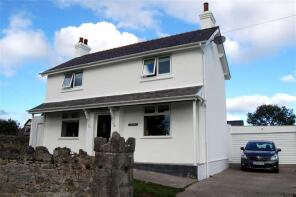 Eithinog, Skerryvore Road, Bryn Pydew, Llandudno Junction LL31 9QF
