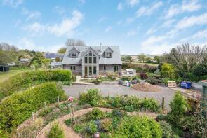 Elmsleigh, Road From All Hallowes Church To Bigbury Bay Holiday Park, Kingsbridge TQ7 4HL