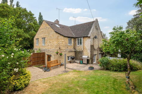 The Woodlands, Stanwick, Wellingborough, NN9 6QD
