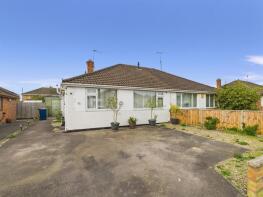 109, Shearwater Grove, Innsworth, Gloucester GL3 1DD