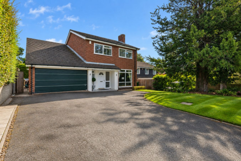 Aston Hall Drive, North Ferriby, HU14