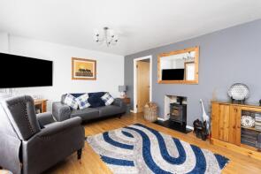 33, Strathlogie, Bathgate EH48 3DA