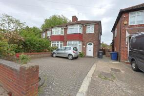82, Montrose Avenue, Edgware HA8 0DT
