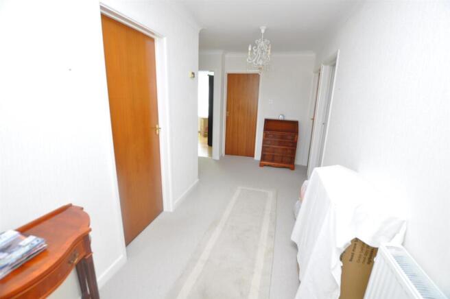 Entrance Porch & Hallway