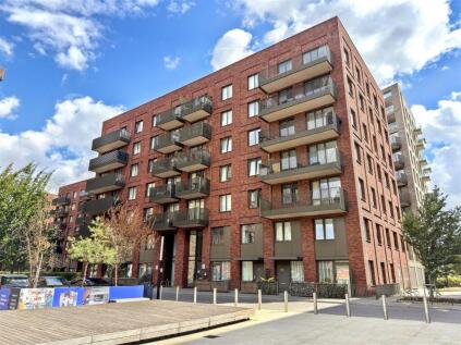 Shackleton Way, London