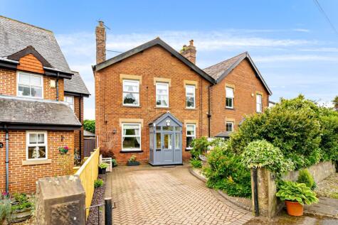 31 Leadhall Lane, Harrogate, HG2