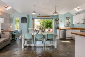 Stores Cottage, Stratford Road, Newbold-on-stour, Stratford-upon-avon CV37 8TS