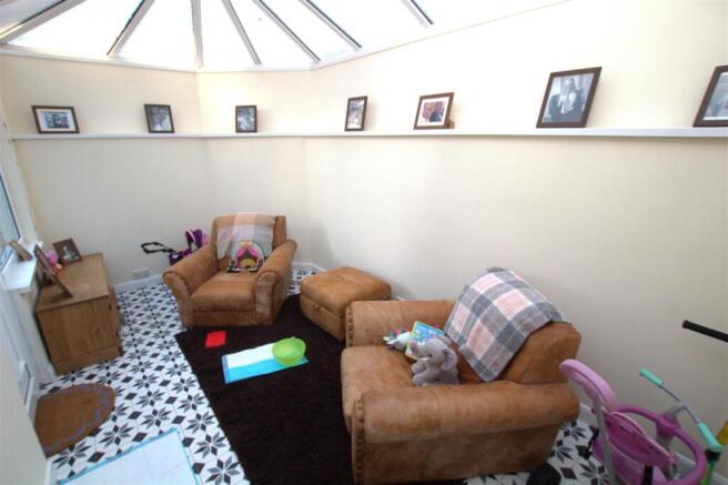 garden room.jpg