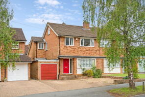 60 High Pine, Bois Lane, Amersham HP6 6BX