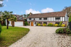 32 Wiljoy, Garratts Lane, Banstead SM7 2EB