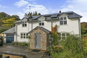 Cwr Y Coed, Ruthin Road, Mold CH7 5LL