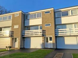 2, Harewood Green, Lymington SO41 0TZ