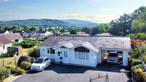 Holmleigh, Duffryn Road, Llangynidr, Crickhowell NP8 1NT