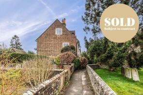 9, The Twitten, Hassocks BN6 8UJ