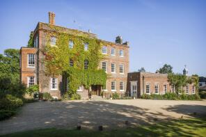 2, Ayot House, Hill Farm Lane, Welwyn AL6 9BP