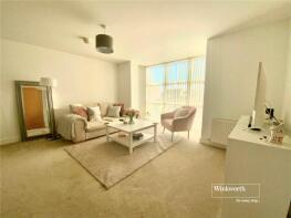 2, Forest View, Christchurch BH23 5FE