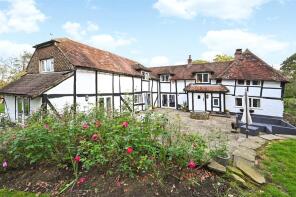 Potts Cottage, Kent Street, Horsham RH13 8BE