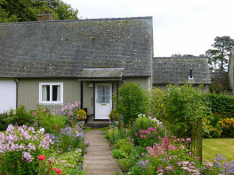 3, Grennan Road, Thornhill DG3 4BS