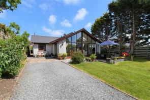Meadowbank, Cob Lane, Jameston, Tenby SA70 8QH