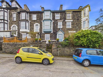 143 Craig Walk, Windermere, Cumbria, LA23 3AX