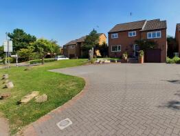 28, High Street North, Towcester NN12 8AD