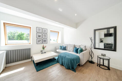 302 Broadway, Bexleyheath