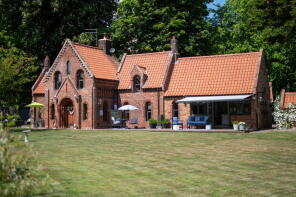 Norman Cottage, Church Lane, Grimsby DN36 5TW