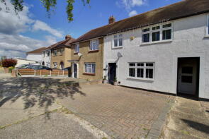 114, Ravensbourne Crescent, Romford RM3 0UB