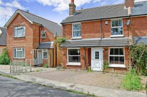 2, Ivydene, Stone Street, Hythe CT21 4HS