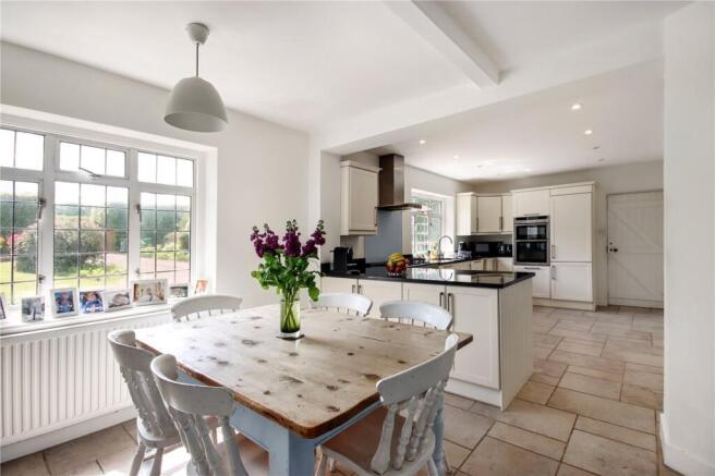 Kitchen/Breakfast Rm