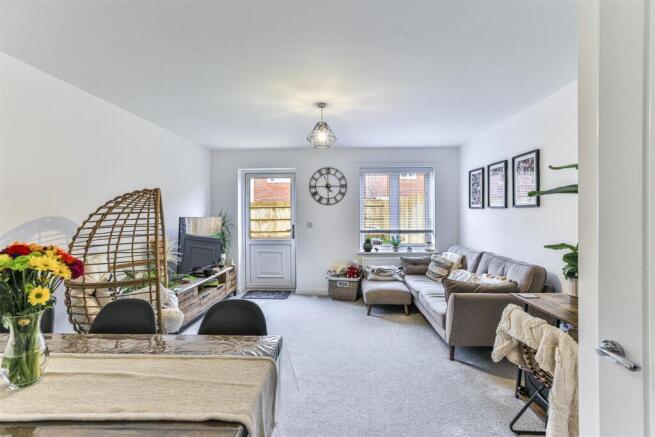16 Venus Ave Hanwood Park Barton Seagrave -21.jpg