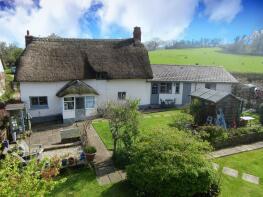 Coxs Cottage, Road Heading Southwest From Farway Cross, Colyton EX24 6DF