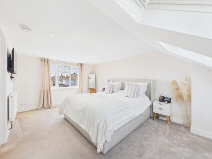 Bampton Close, Headley Park, BS13