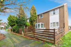 4, Acle Gardens, Nottingham NG6 8NY