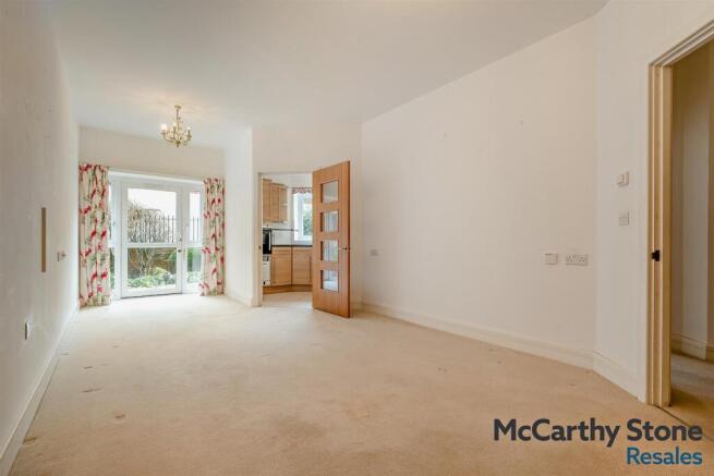 8681384-interior07-800.jpg