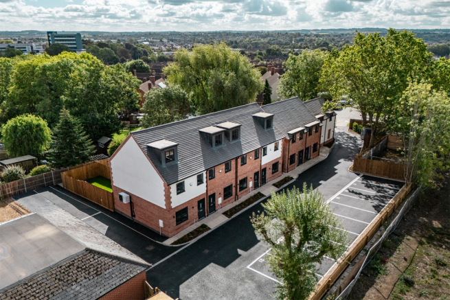 Douglas Jane Close
