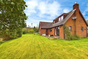 Jakari, Bannister Place, Brimpton, Reading RG7 4TW