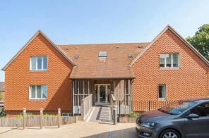 18, Holmwood, The Rise, Brockenhurst SO42 7AF