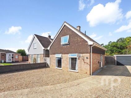 Hawthorn Close, Beautifully Renovated With Extended Bedrooms, Wymondham, Norfolk