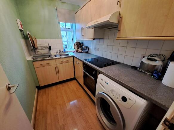 SEPARATE KITCHEN
