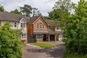 6, Toronto Drive, Horley RH6 9RB